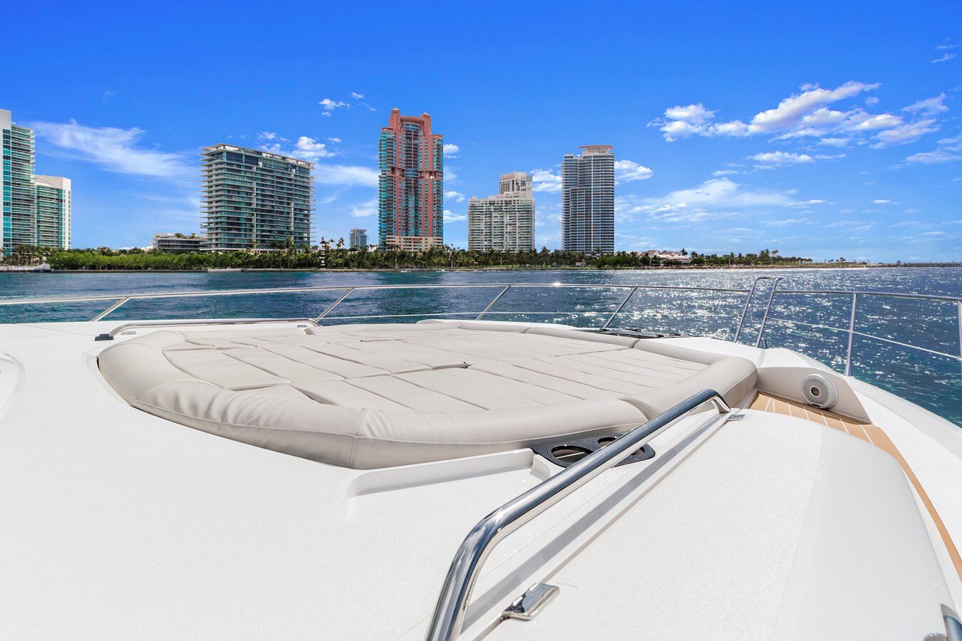 2017-sunseeker-68-f88208