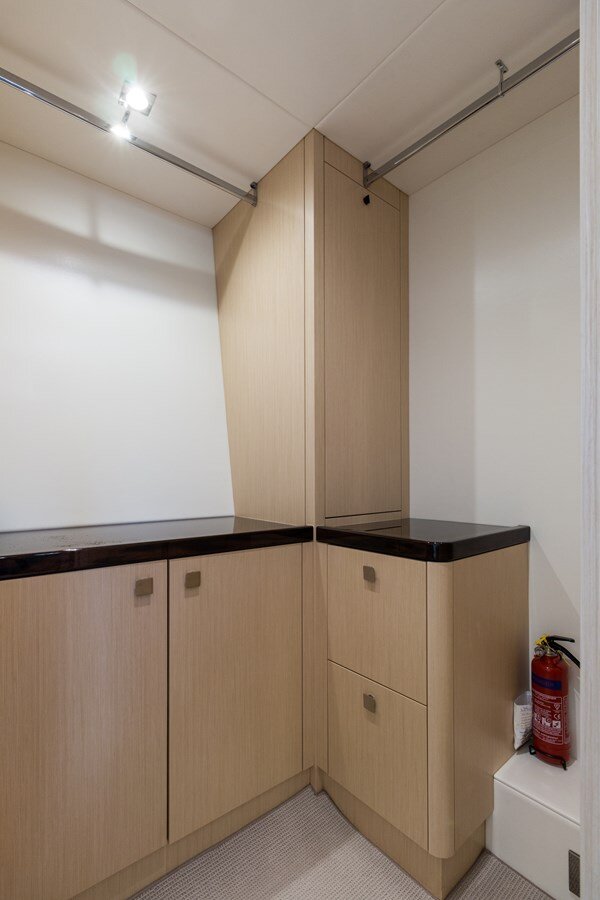 2017-sunseeker-68-f88208