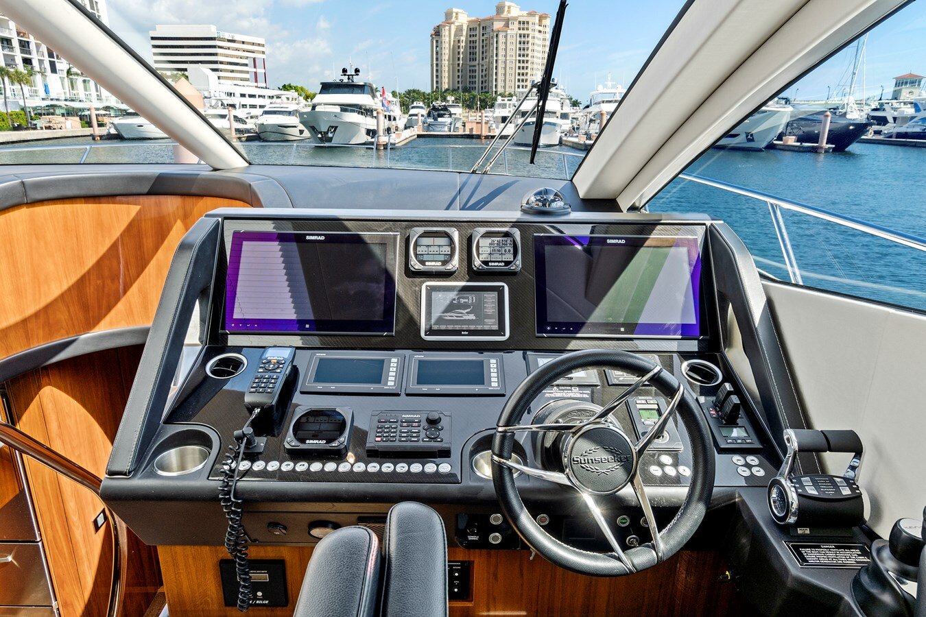 2017-sunseeker-68-5e5dc9