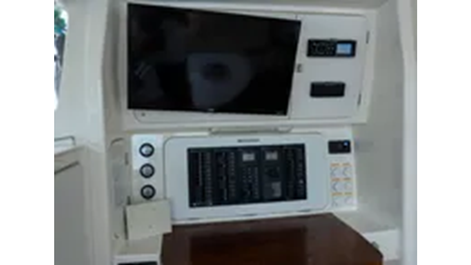 2017-voyage-yachts-50-c1c2b5