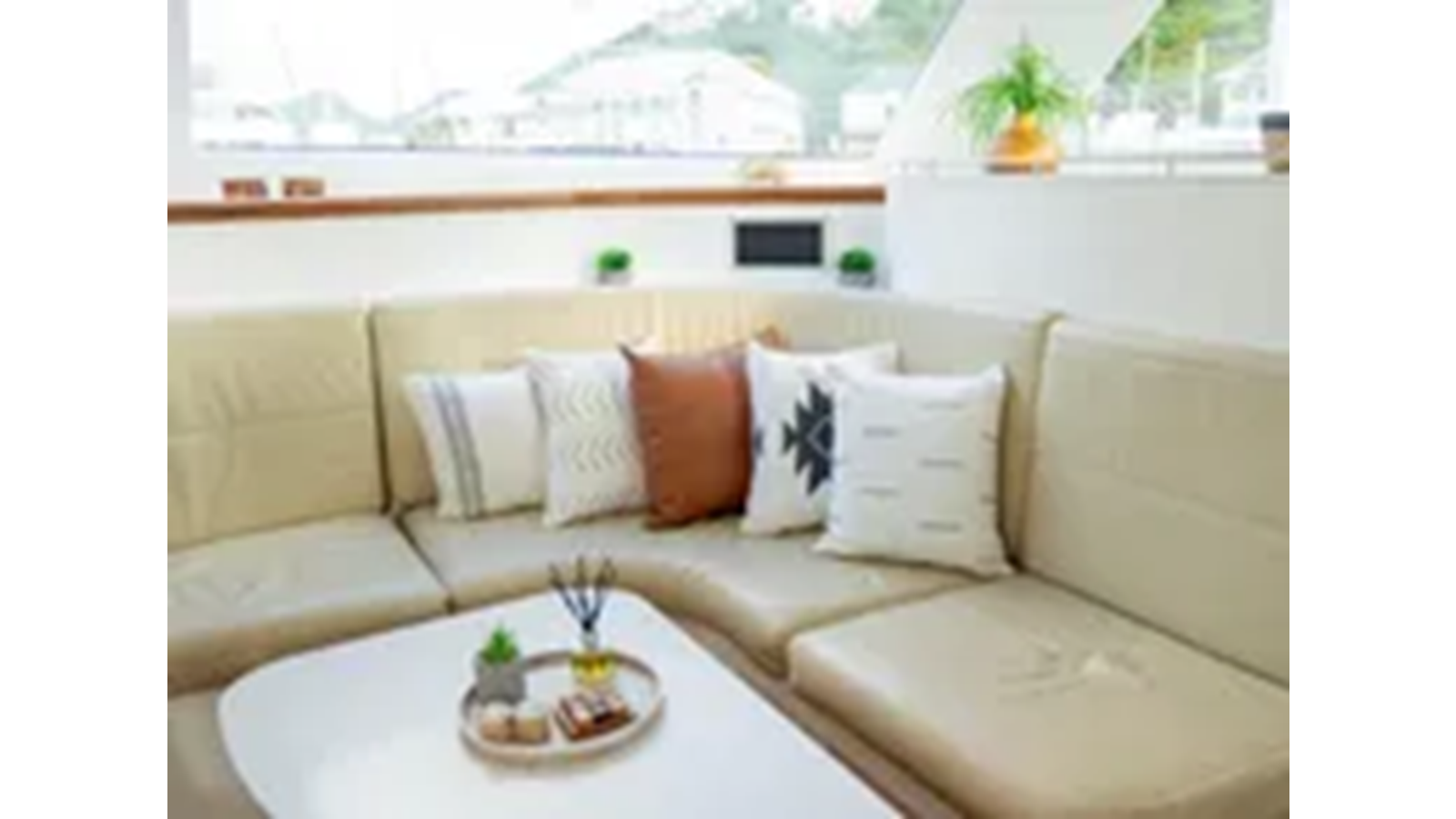 2017-voyage-yachts-50-c1c2b5