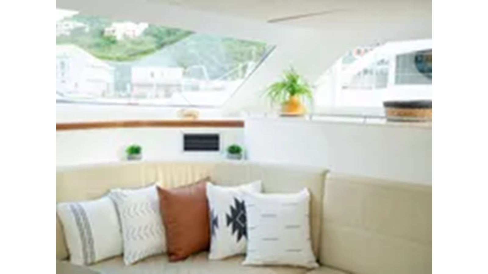 2017-voyage-yachts-50-c1c2b5