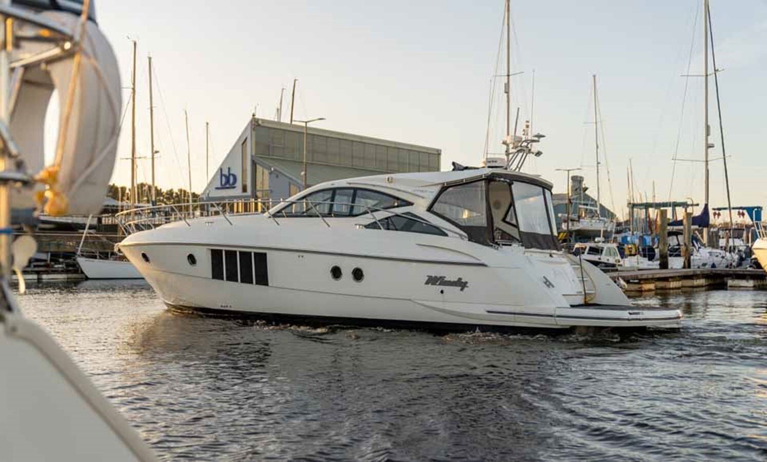 2017-windy-boats-46-5-6d16c7