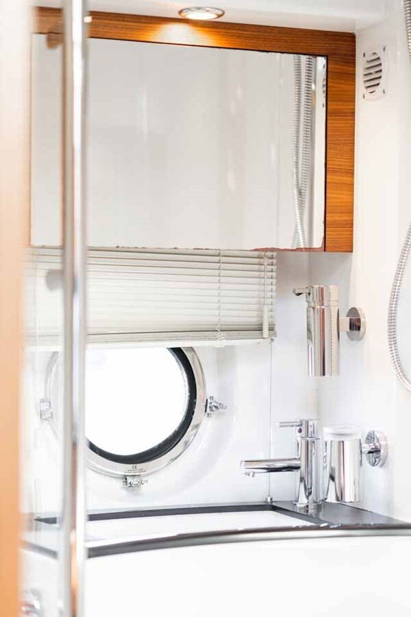 2017-windy-boats-46-5-6d16c7