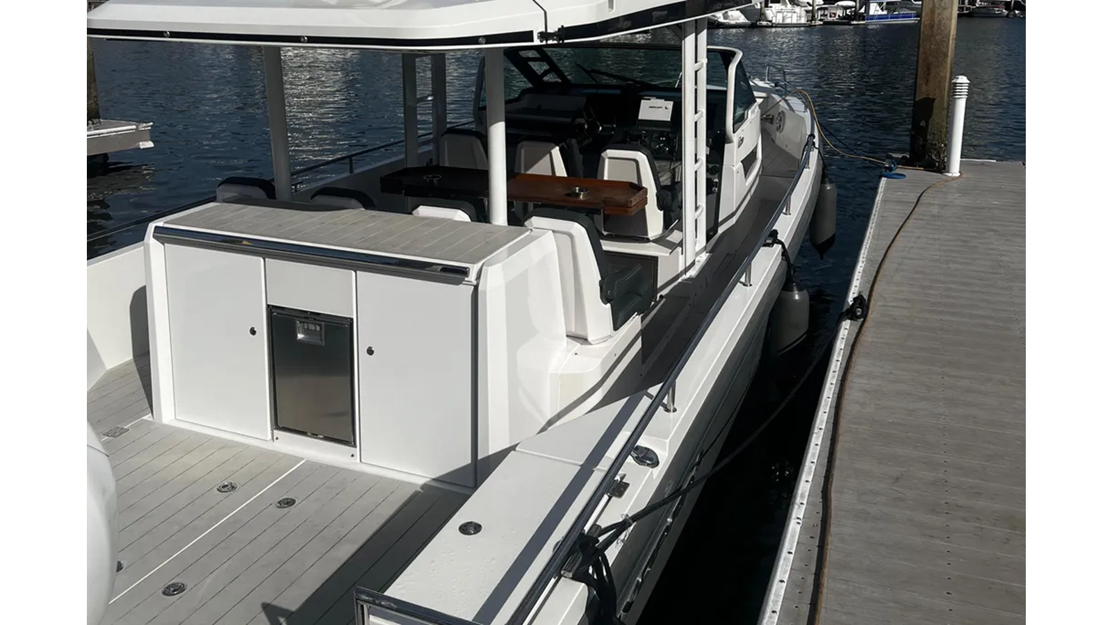 2018-axopar-37-2ee702