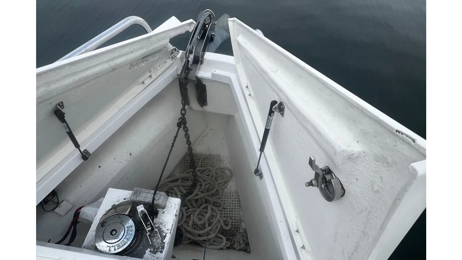 2018-axopar-37-2ee702