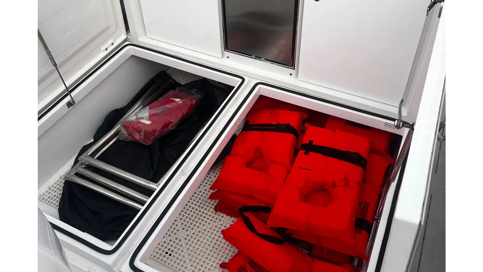 2018-axopar-37-2ee702