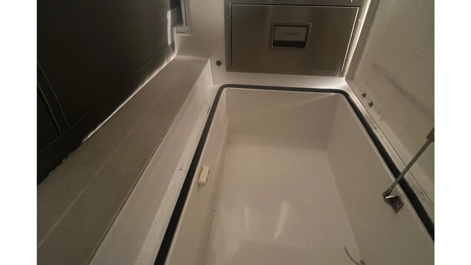 2018-axopar-37-2ee702