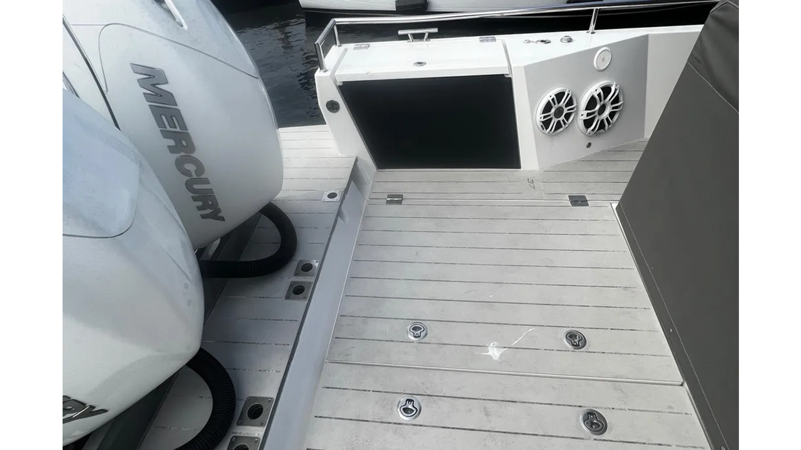 2018-axopar-37-2ee702