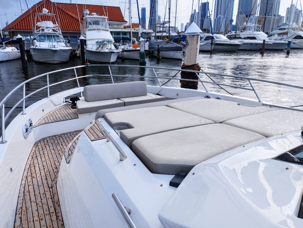 2018-azimut-yachts-40-e83a75