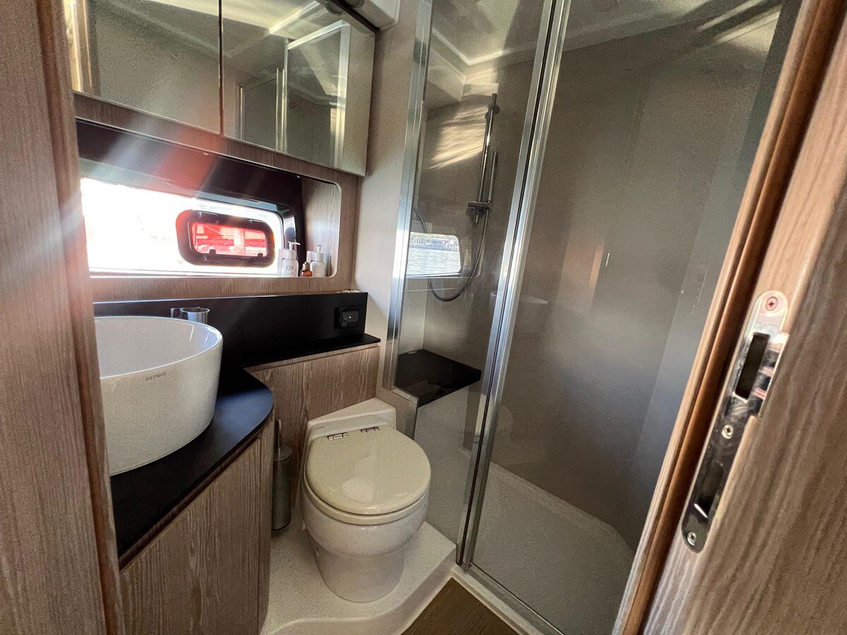 2018-azimut-yachts-43-22b2ea