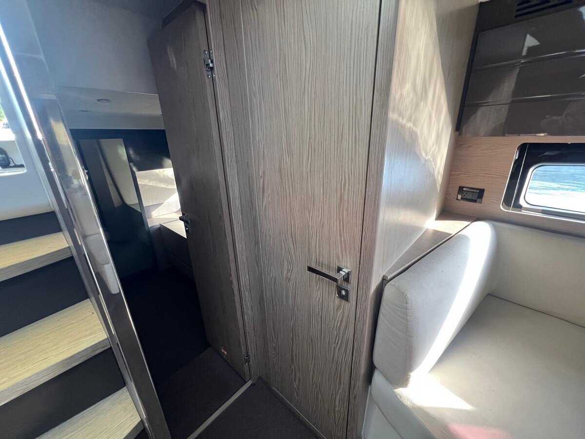 2018-azimut-yachts-43-22b2ea