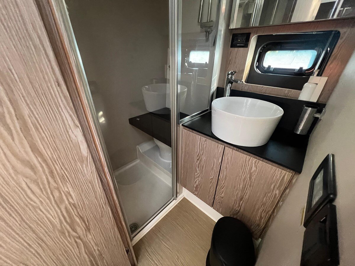 2018-azimut-yachts-43-22b2ea