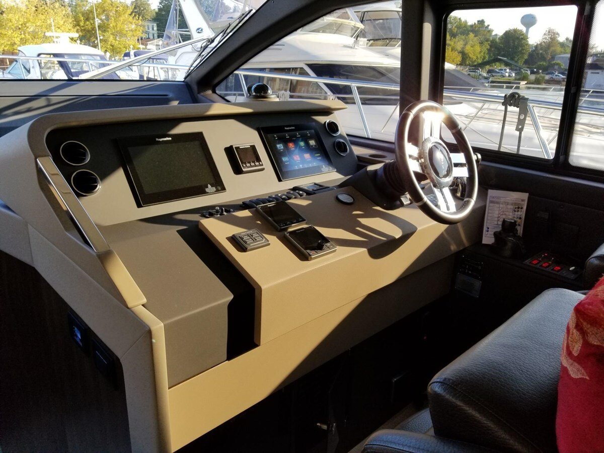 2018-azimut-yachts-50-bade82