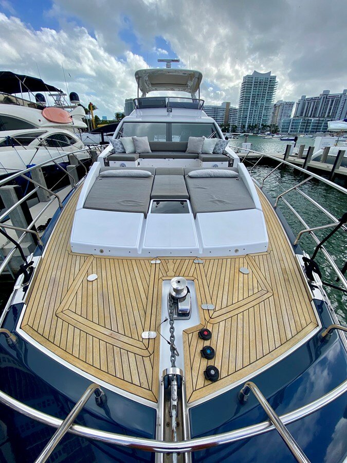 2018-azimut-yachts-66-421ea0