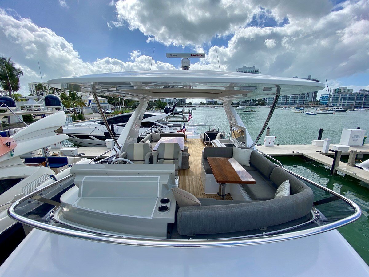 2018-azimut-yachts-66-421ea0