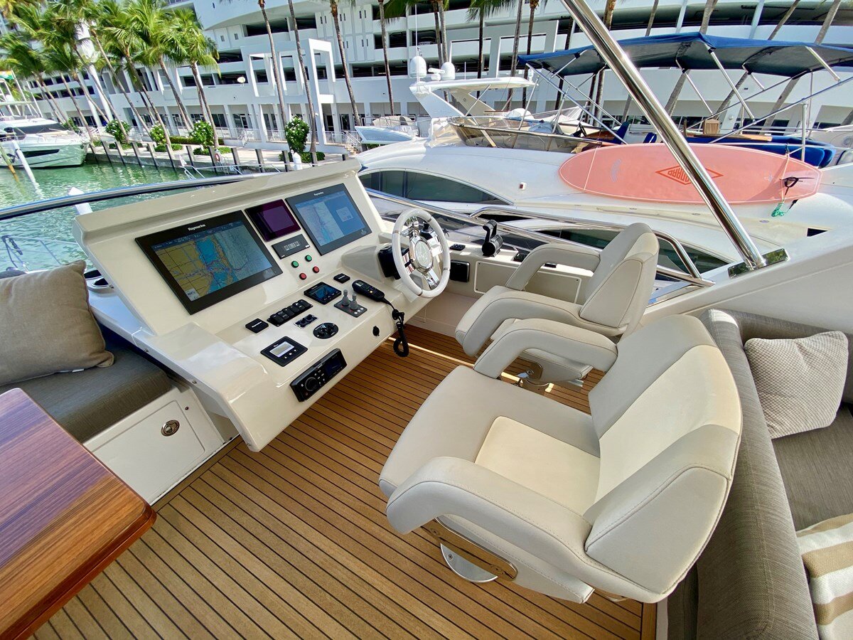 2018-azimut-yachts-66-421ea0