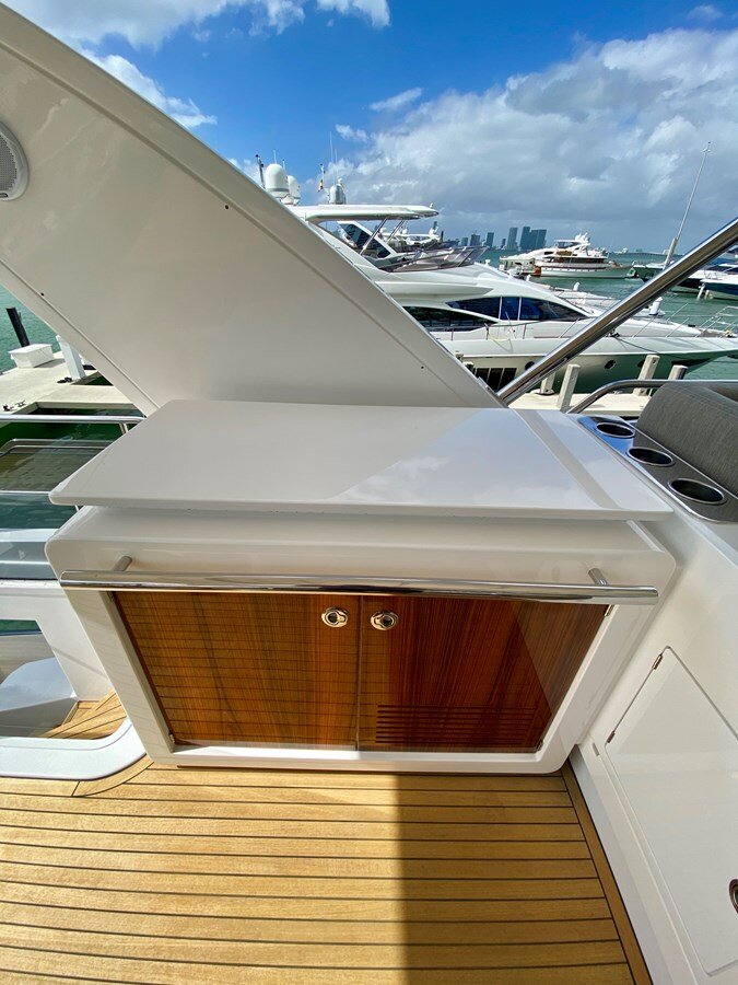 2018-azimut-yachts-66-421ea0