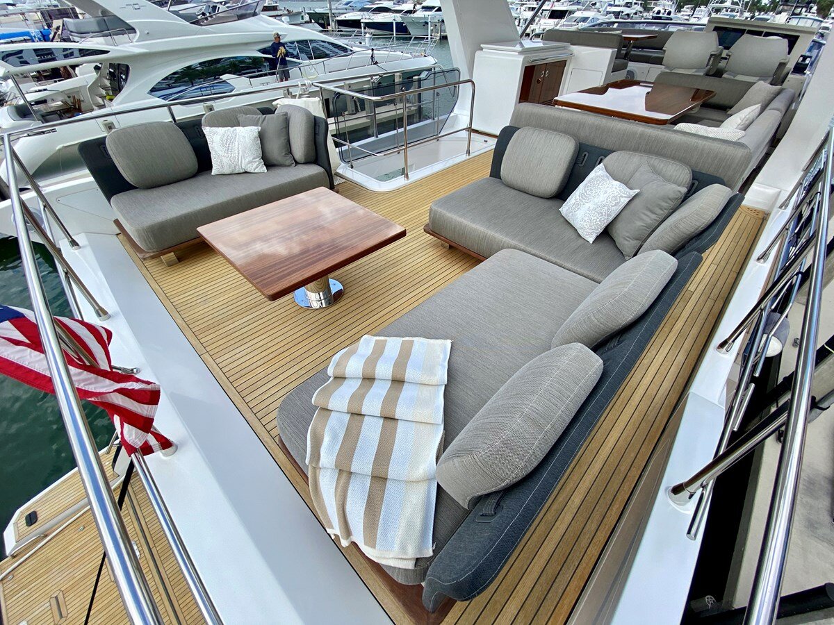 2018-azimut-yachts-66-421ea0