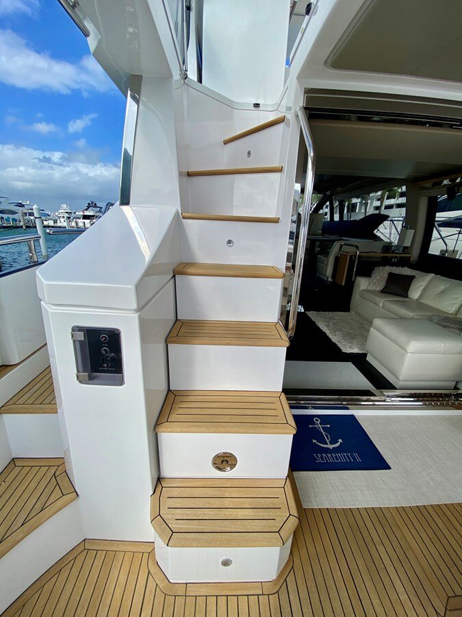 2018-azimut-yachts-66-421ea0