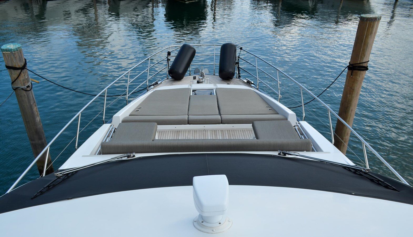 2018-azimut-yachts-66-a3e722