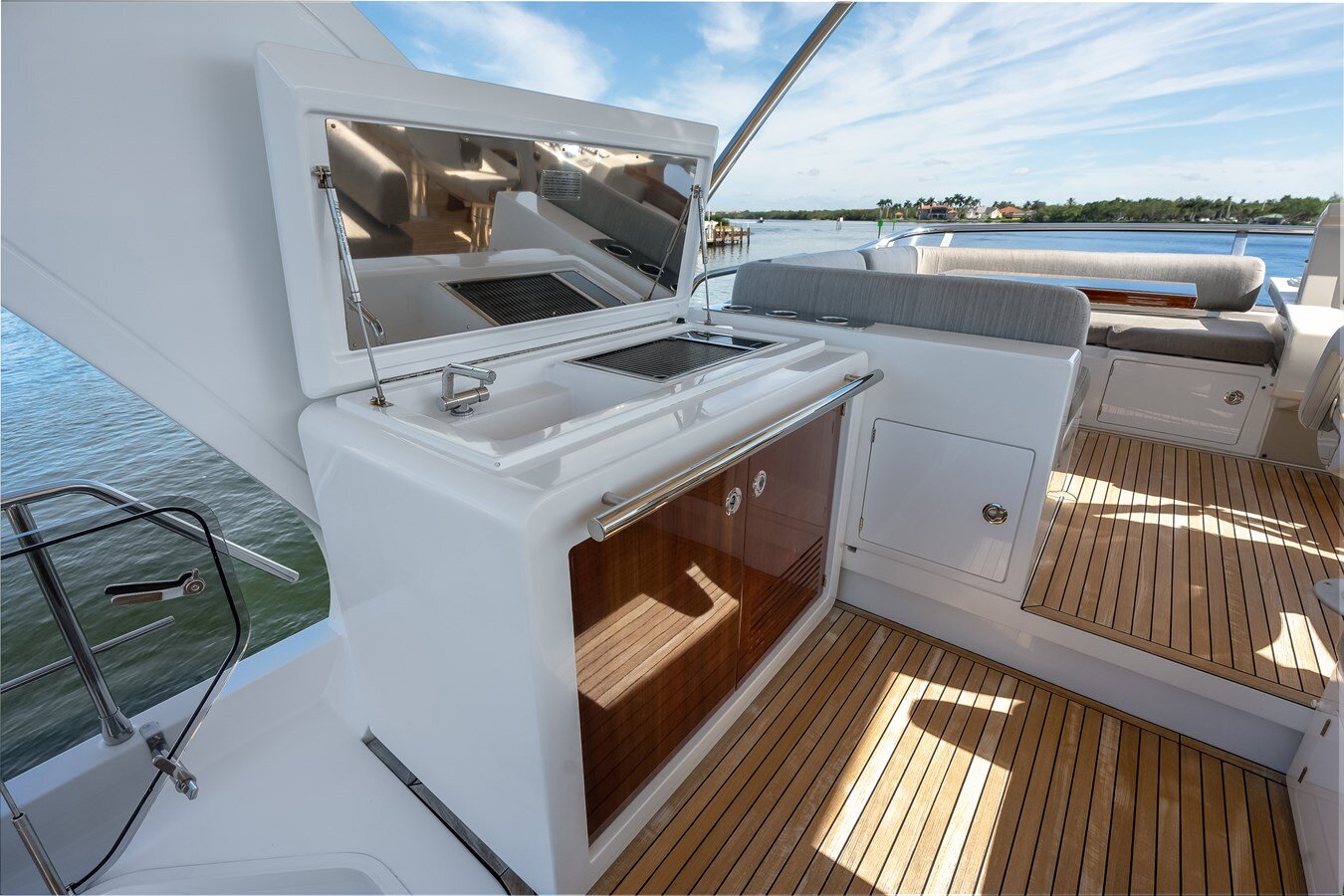 2018-azimut-yachts-68-3-08e85e