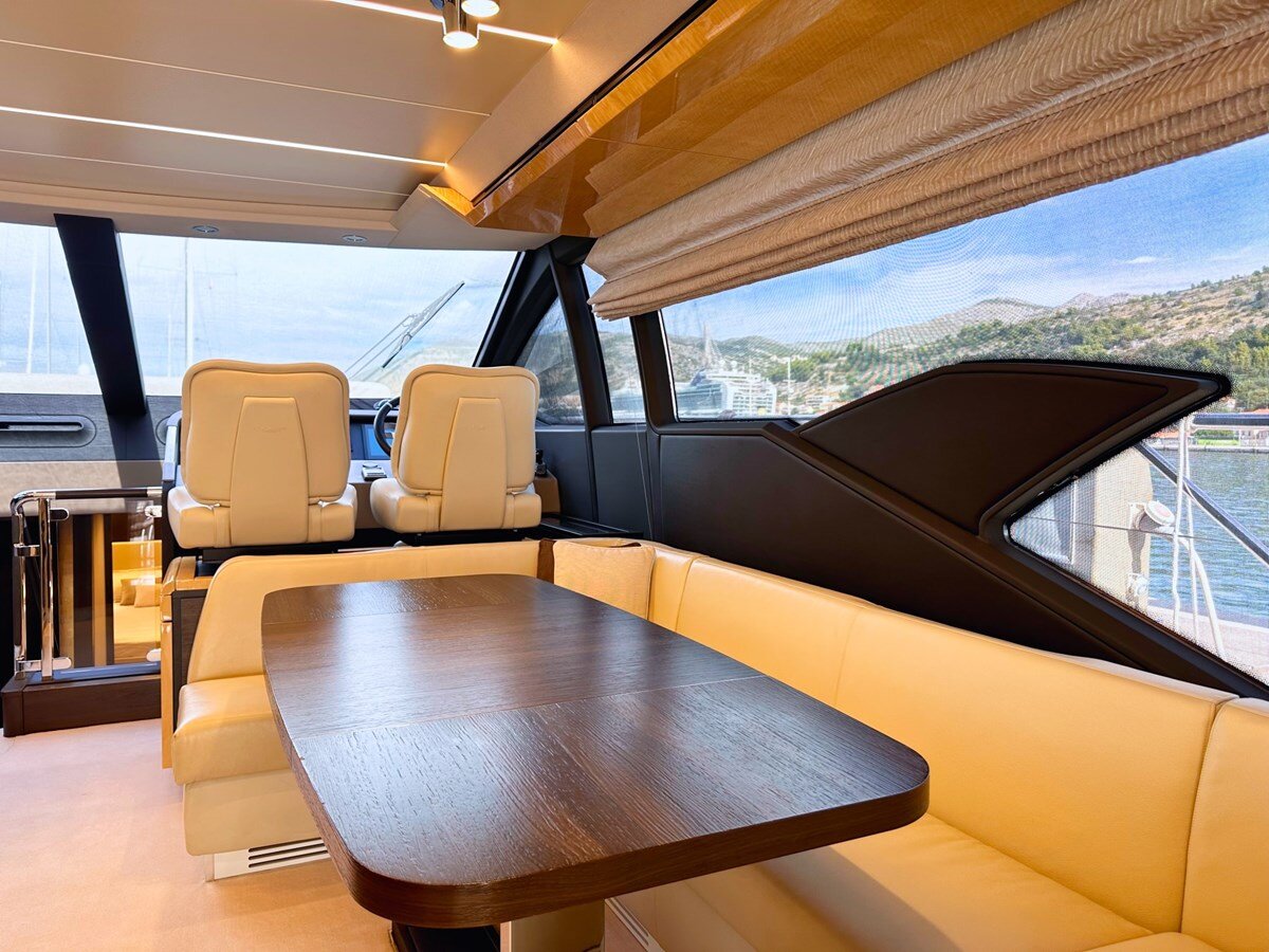 2018-azimut-yachts-68-6-a4f8ce