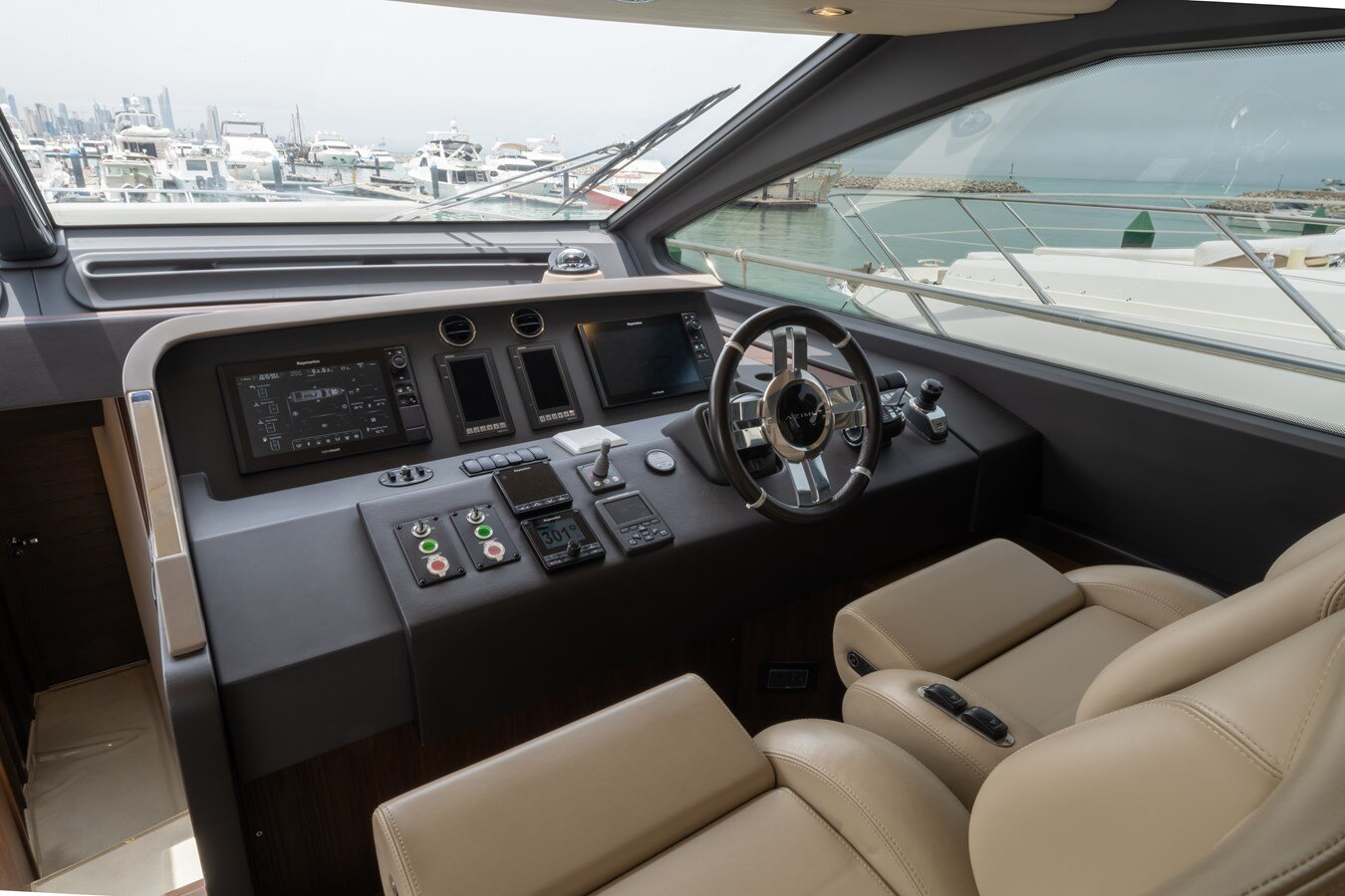 2018-azimut-yachts-72-5-96bf54