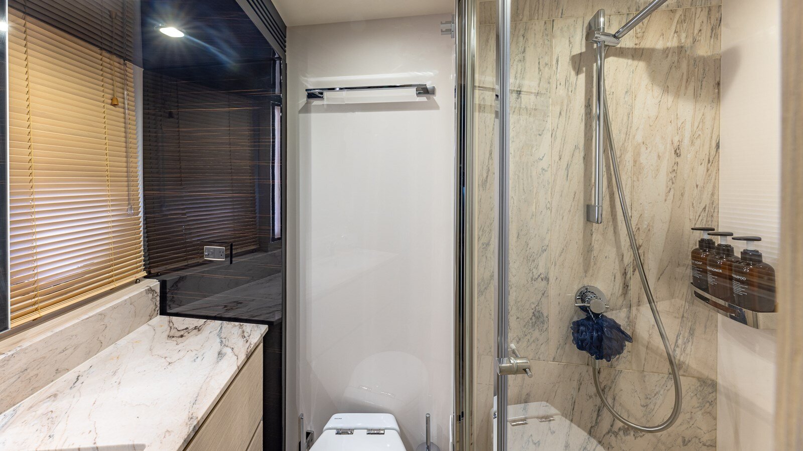 2018-azimut-yachts-72-88ef7d