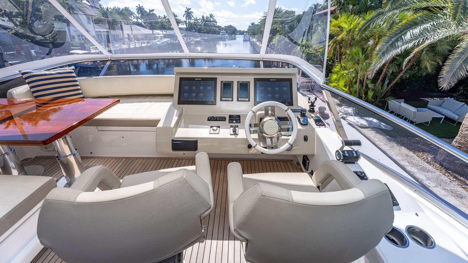 2018-azimut-yachts-72-88ef7d