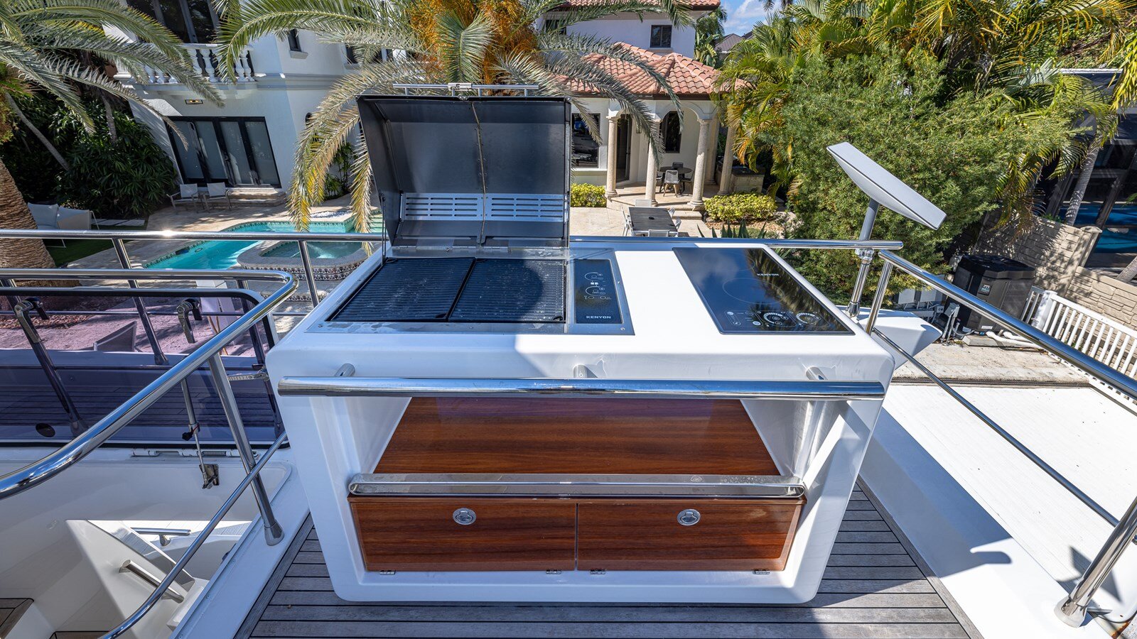 2018-azimut-yachts-72-88ef7d