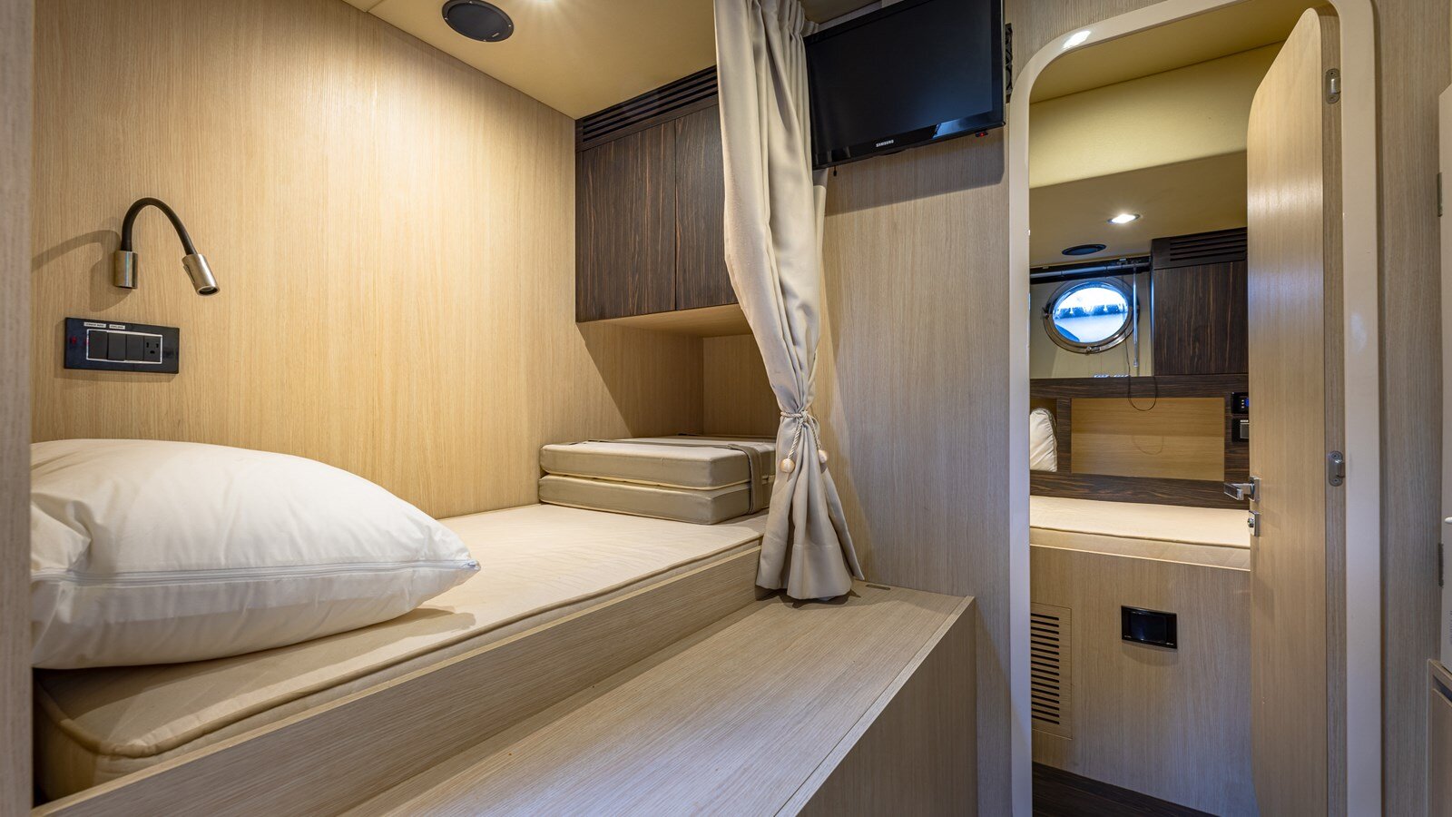 2018-azimut-yachts-72-88ef7d