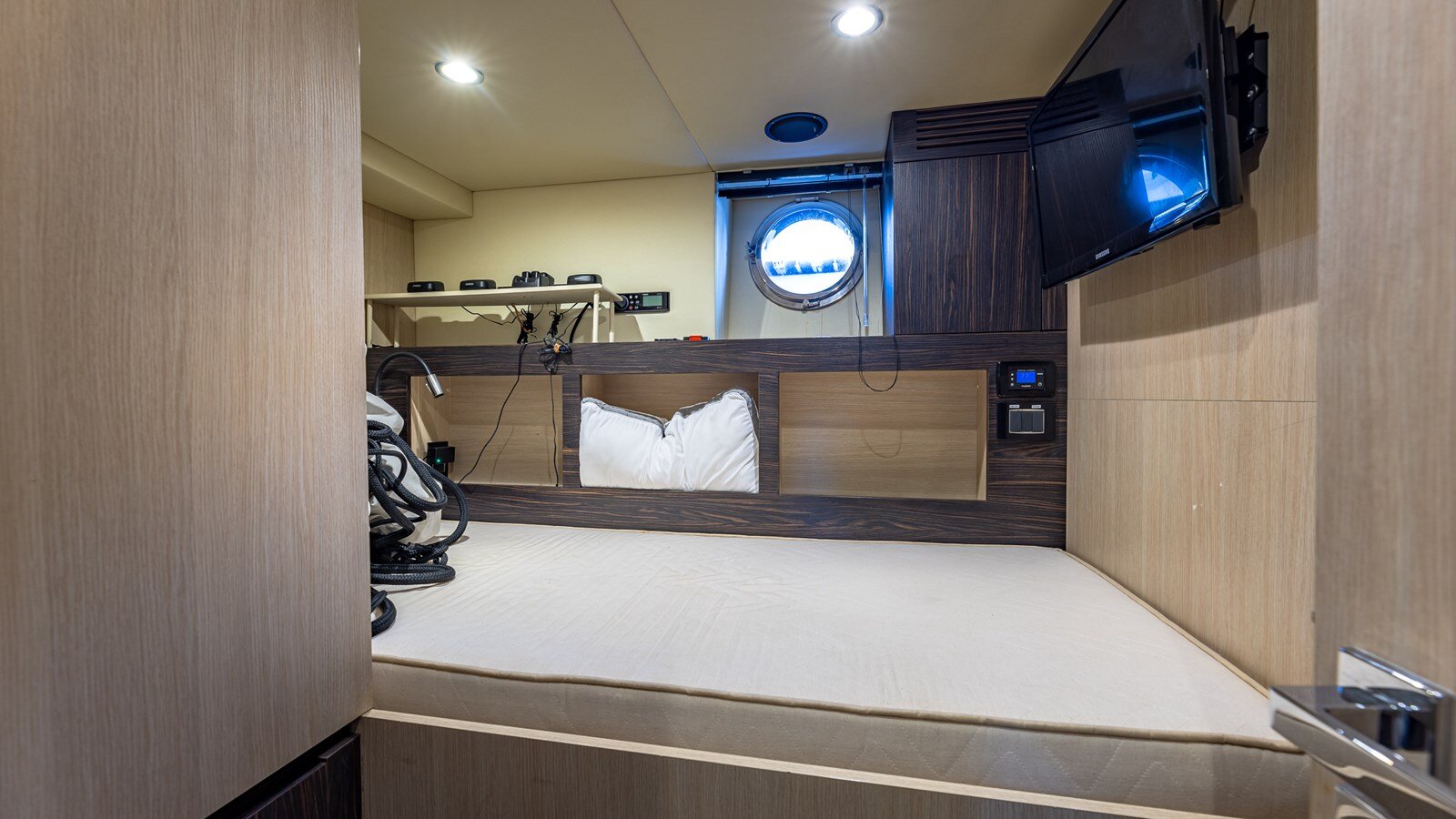 2018-azimut-yachts-72-88ef7d