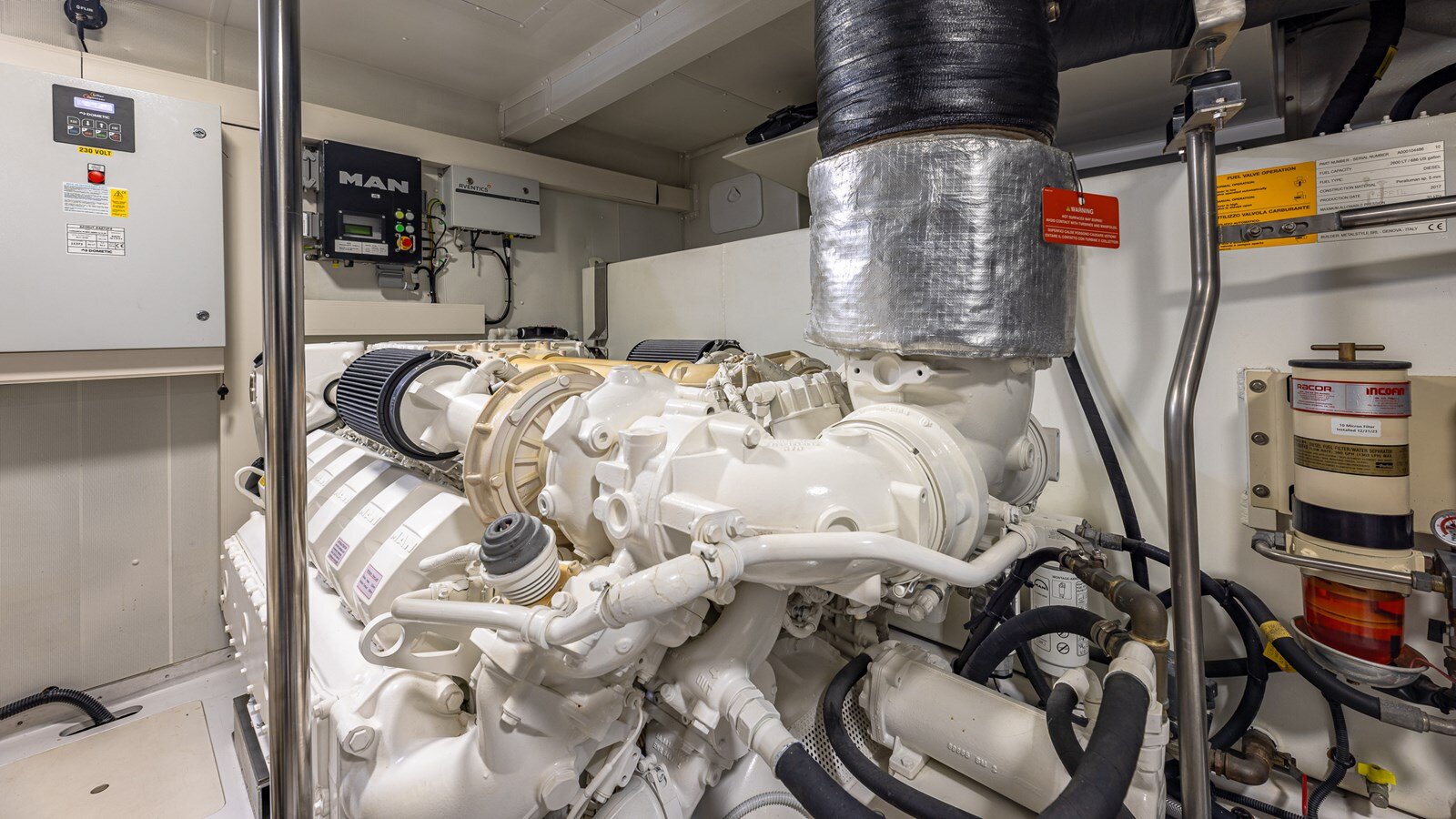 2018-azimut-yachts-72-88ef7d