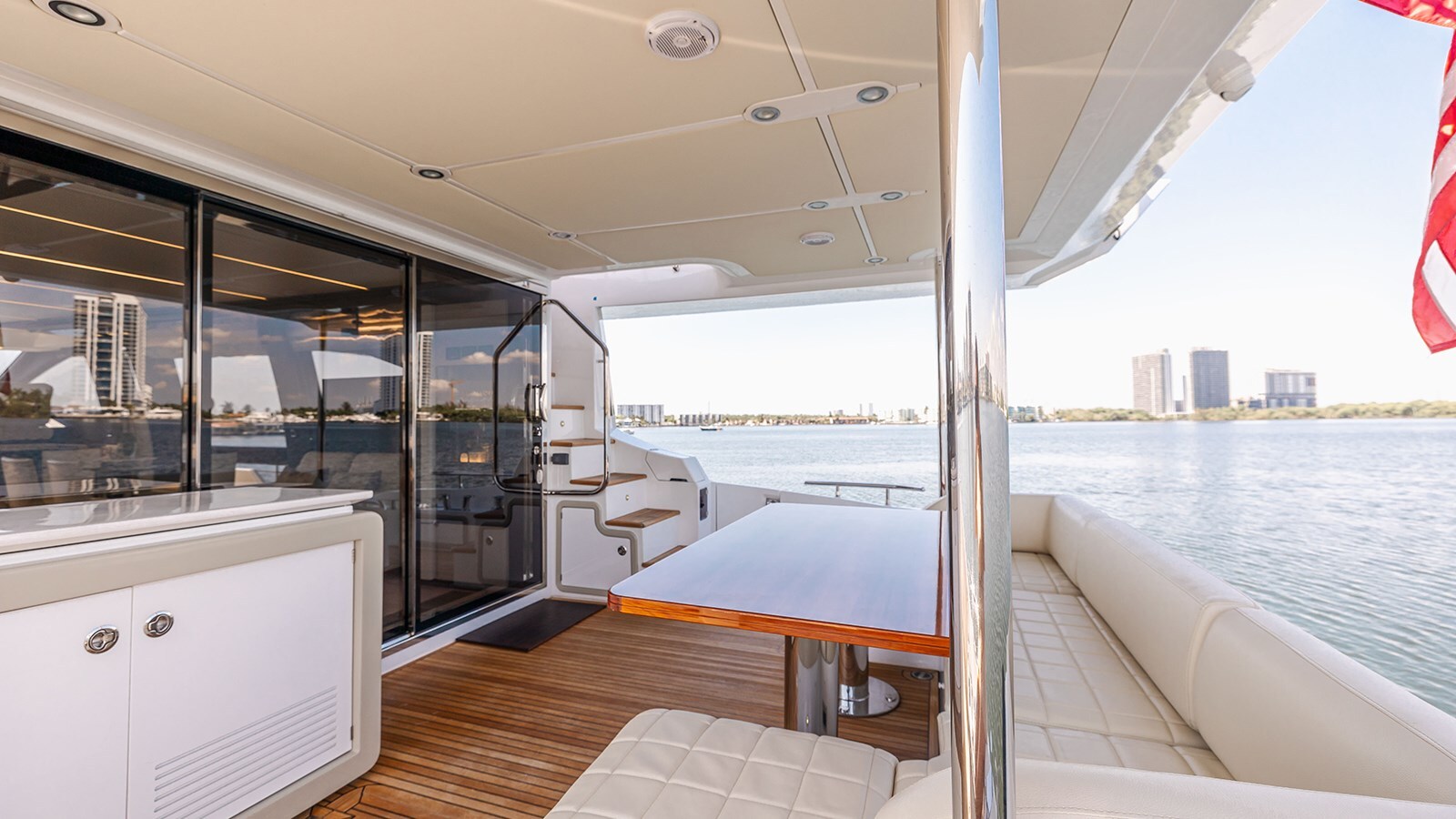 2018-azimut-yachts-72-e80596