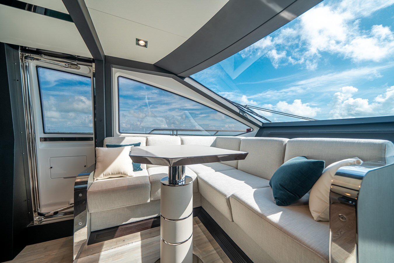 2018-azimut-yachts-80-fc7fbf