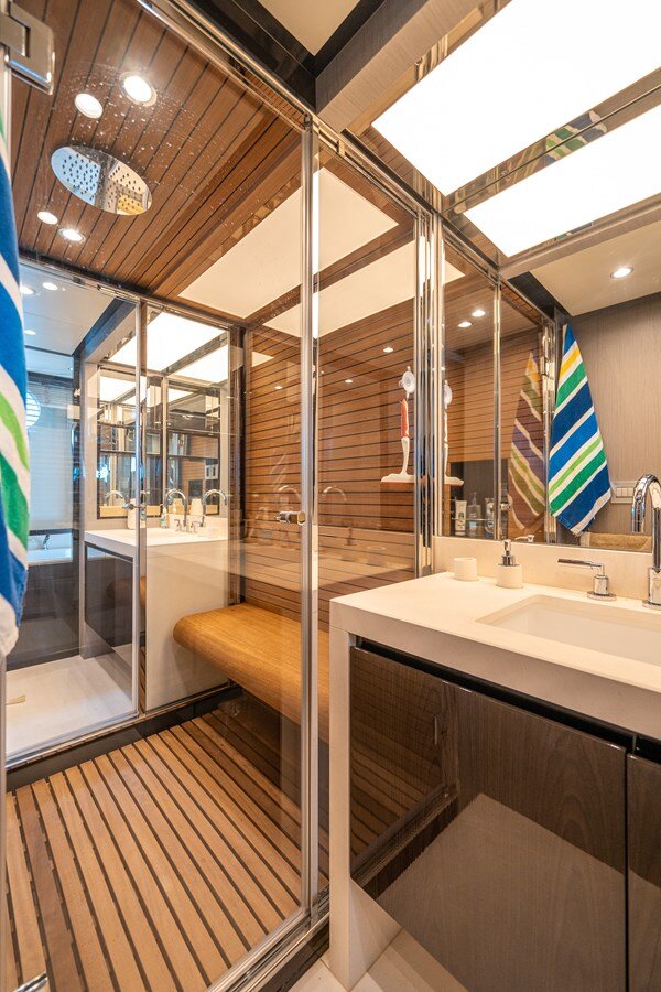 2018-azimut-yachts-80-fc7fbf