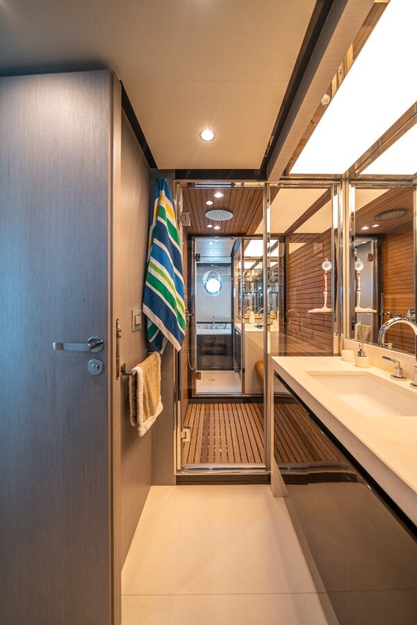 2018-azimut-yachts-80-fc7fbf