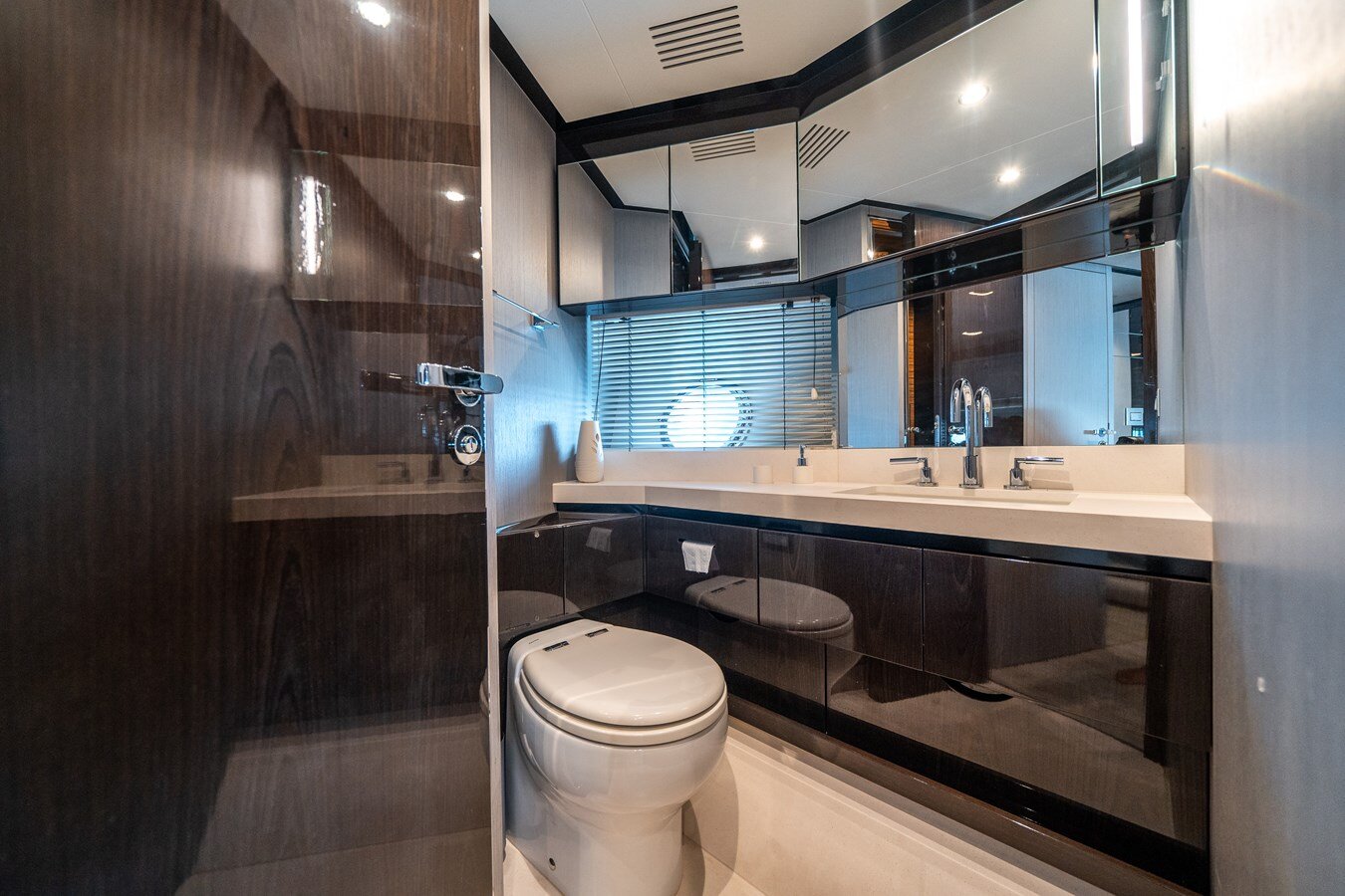 2018-azimut-yachts-80-fc7fbf