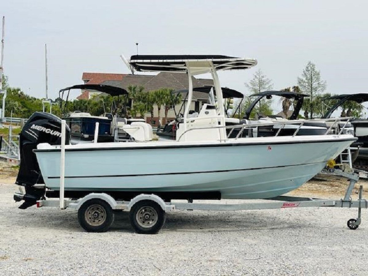 2018-boston-whaler-18-10-73cc83