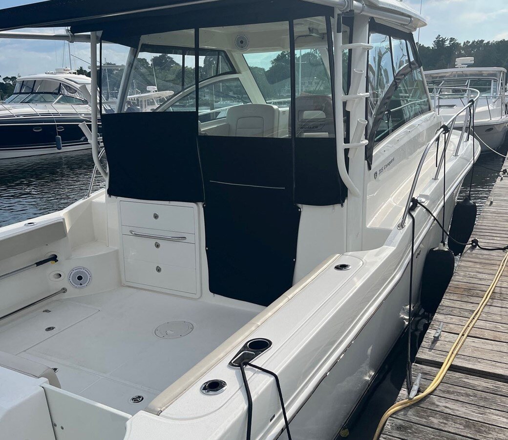 2018-boston-whaler-31-37703a