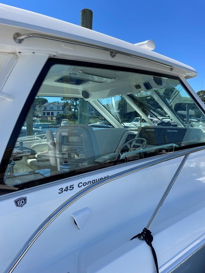 2018-boston-whaler-34-c468ec