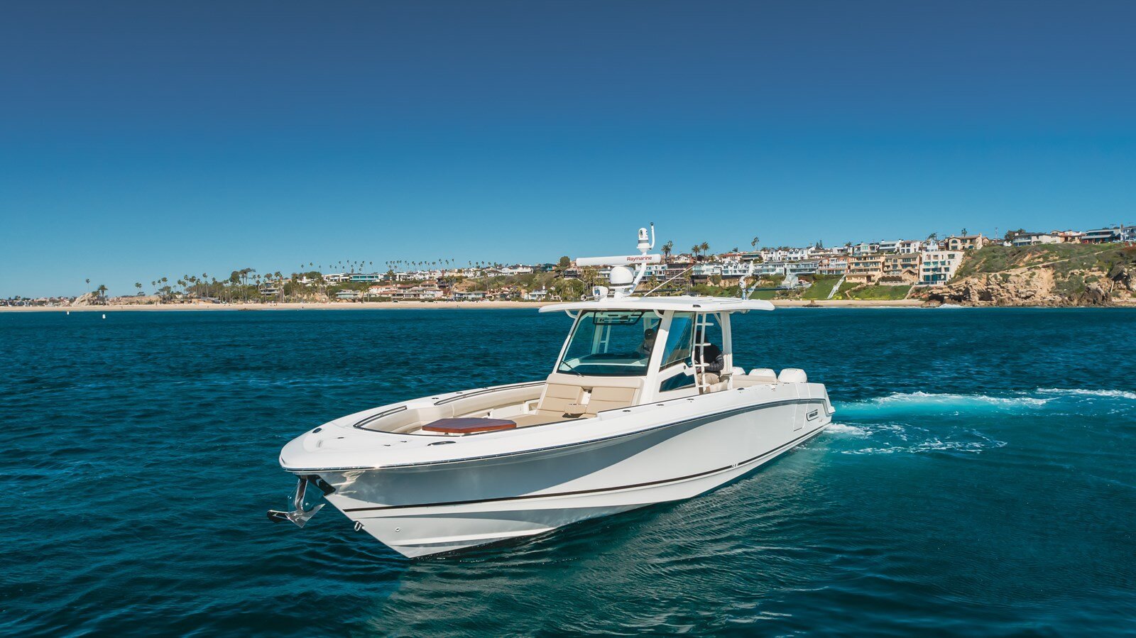 2018-boston-whaler-38-7b48e6