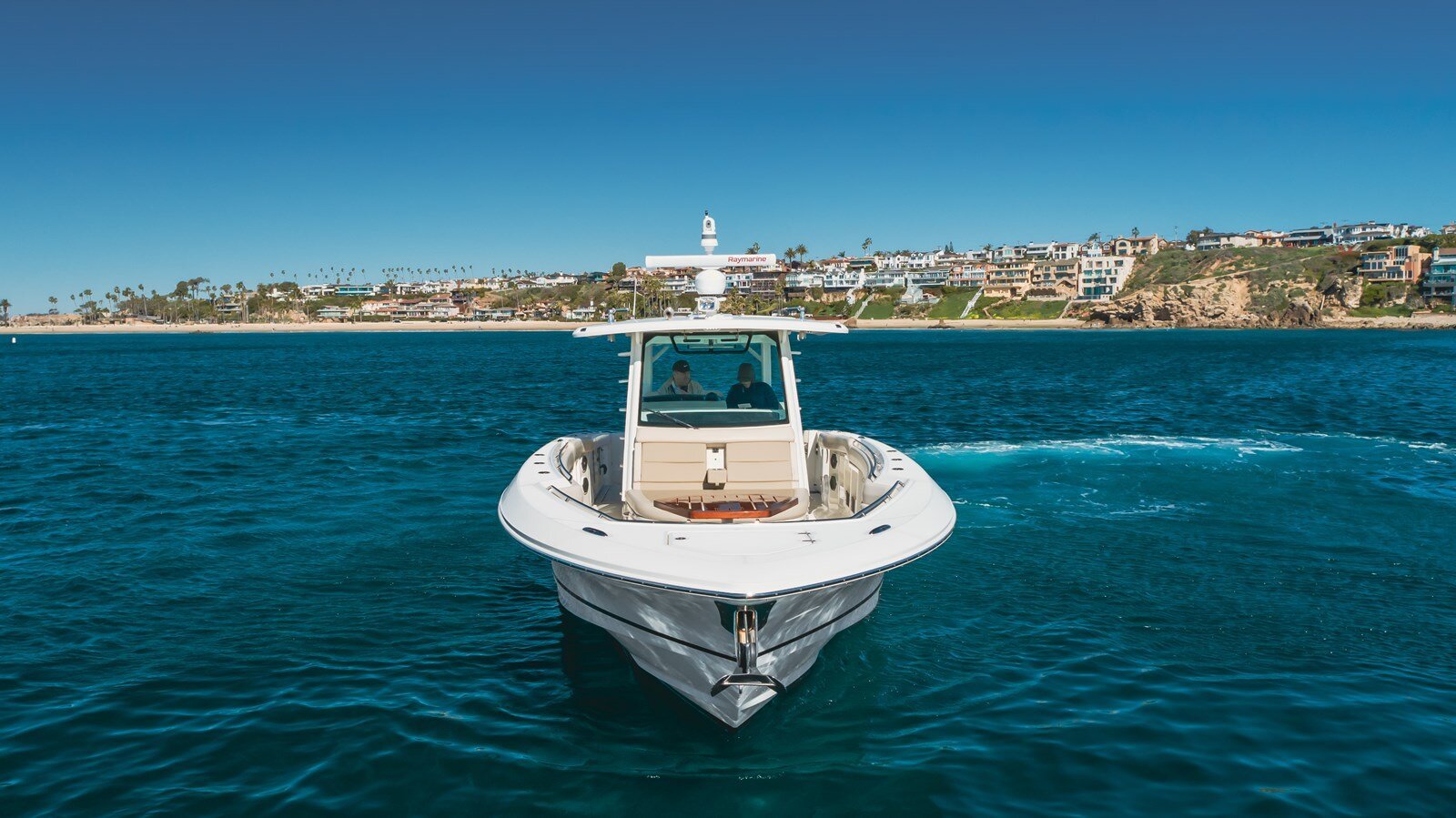 2018-boston-whaler-38-7b48e6