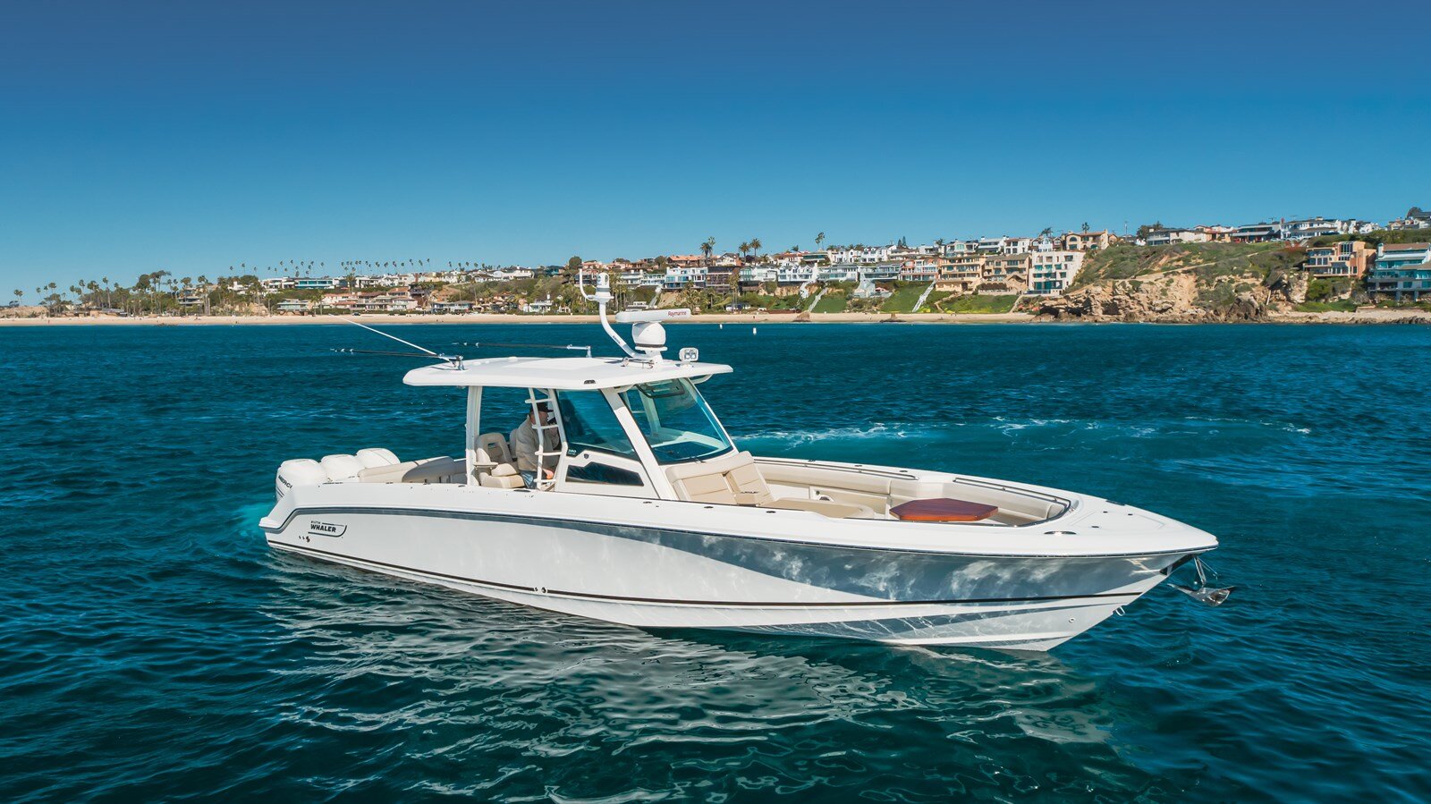 2018-boston-whaler-38-7b48e6