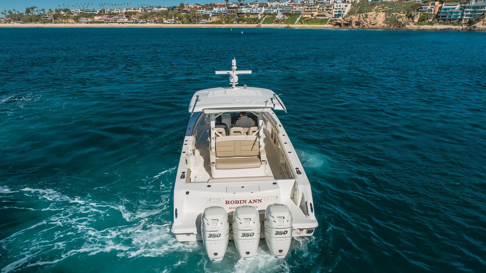 2018-boston-whaler-38-7b48e6