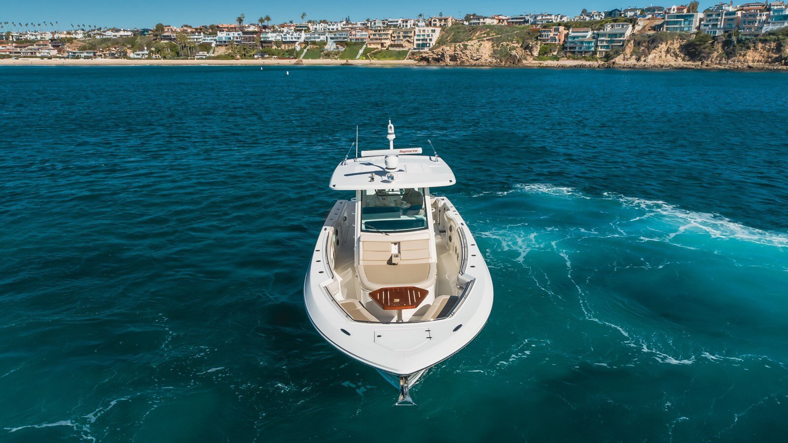 2018-boston-whaler-38-7b48e6