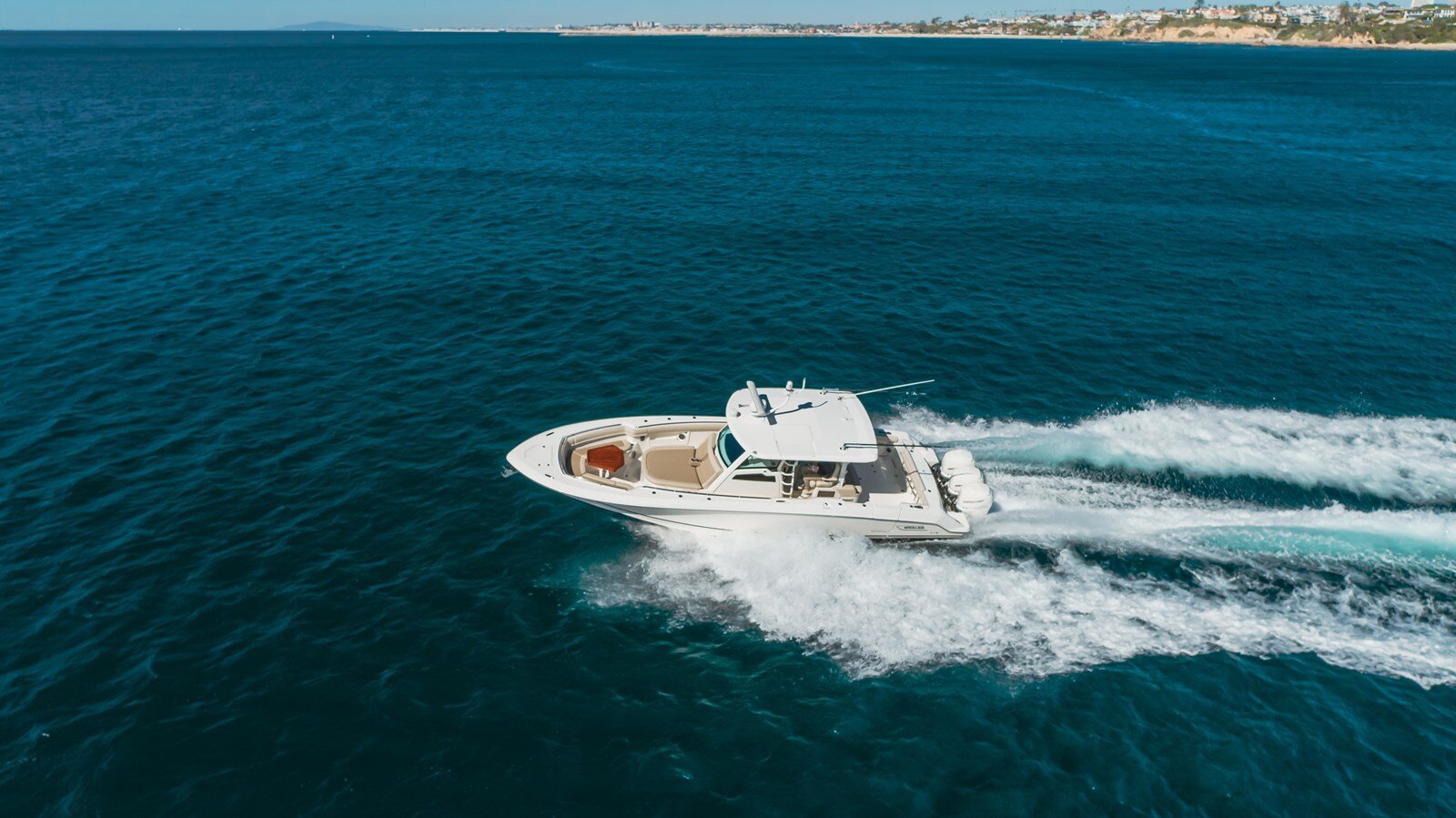 2018-boston-whaler-38-7b48e6