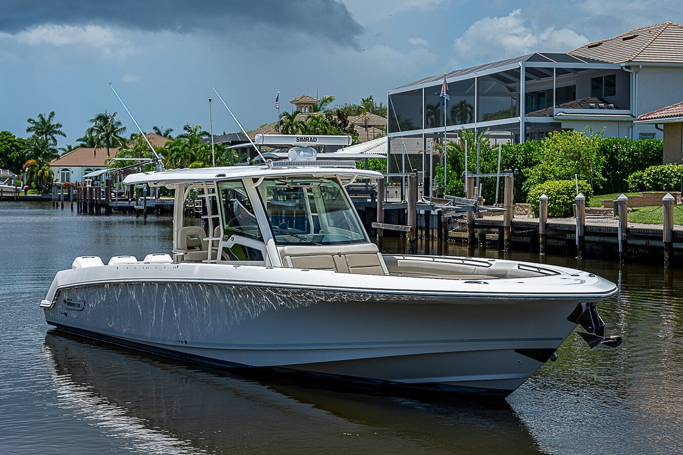 2018-boston-whaler-38-5bd4e9