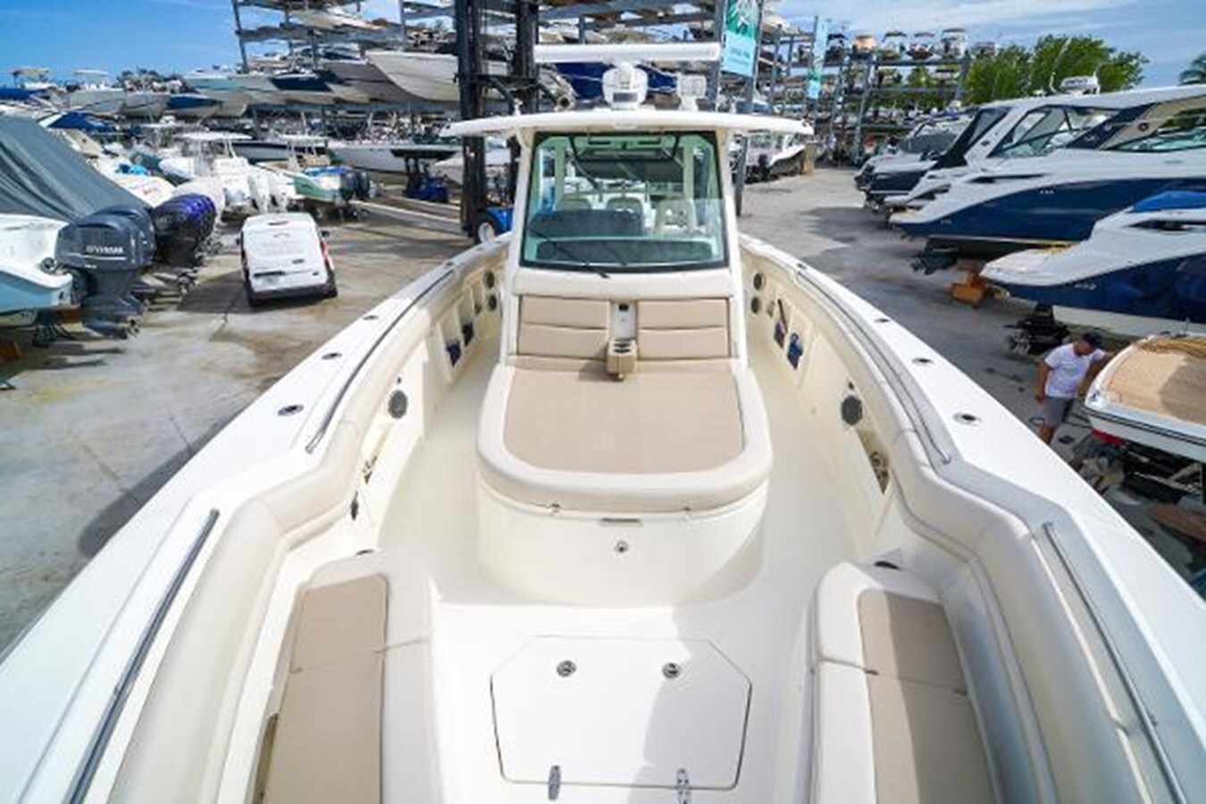 2018-boston-whaler-38-7b5217